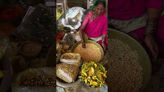 Kachha Chivda by Hardworking Old Maharashtrian Lady  Yavatmal Street Food [upl. by Mulvihill772]