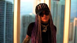 Snow Tha Product  Uh Huh Video Oficial [upl. by Christiana]