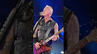 JAMES HETFIELD with NOTHING ELSE MATTERS ending in PARIS metallica jameshetfield [upl. by Palmira709]