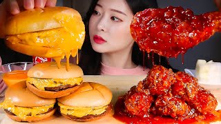 더블치즈버거 매운양념치킨 먹방DOUBLE CHEESEBURGER amp SPICY FRIED CHICKEN MUKBANG Burger Keju Ayam Goreng バーガー チキン [upl. by Anhpad]