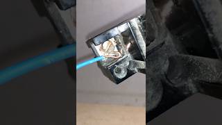 HOW TO CORRECTLY CLAMP A CONDUCTOR [upl. by Odrahcir]