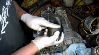 3 Hydrostatic Garden Tractor transmission rebuild 3 of 4 Hydro Gear [upl. by Petronella]