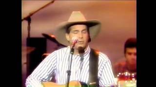 Garth Brooks Much Too Young To Feel This Damn Old Live 1989 [upl. by Aelanna]