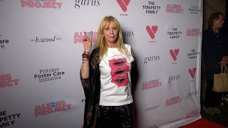 Rosanna Arquette attends the Alexis Project fundraiser red carpet event [upl. by Curr]