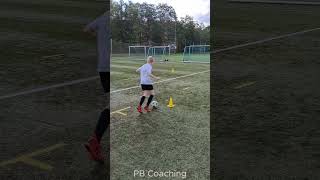 This drill will help you make better decisions on the football pitch 🧠⚽️ [upl. by Ciprian]