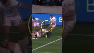 🏉 Faf de Klerk Gets Flung 😂 rugby rugbyworldcup Fafdeklerk [upl. by Penthea]