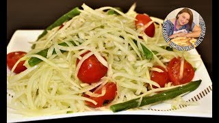 Салат из зеленой папайи Сом Там тайская кухня Очень вкусный и полезный салат [upl. by Bakeman56]