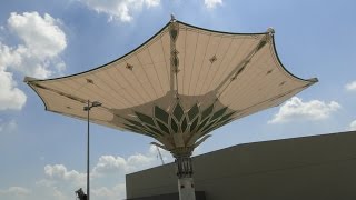 LIEBHERR  600 To  Sonnenschirm für Mekka  Umbrella for Mecca  مظلة لمكة المكرمة [upl. by Annavaig4]