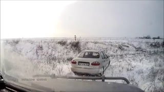 ЛЕТНЯЯ РЕЗИНА ЗИМОЙ🤘🤘🤘Спассательная МИССИЯ🔥🔥🔥Summer tires in the winteran accident Ланос рулит👍👍👍 [upl. by Nainatrad]