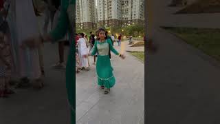 Hawa me udta udta youtubeshorts dancemusic youtubeshorts [upl. by Enawtna189]