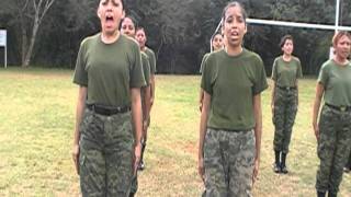 Entrenamiento militar a mujeres [upl. by Karmen]