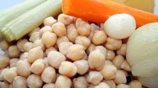 Cómo cocer garbanzos en olla tradicional [upl. by Gable]