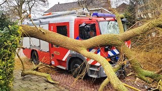 💨 Storm In Nederland 18 Januari 2018  CODE ROOD Compilatie [upl. by Charley413]