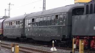 Die Traditionslok 50 3501 des Meininger Dampflokwerkes in Schweinfurt HBF zum Wassertanken [upl. by Enovaj]