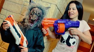 ВОЛК ОБОРОТЕНЬ нарвался на МАМУ Дениса с Нерфом  Nerf Gun Game [upl. by Nygem997]