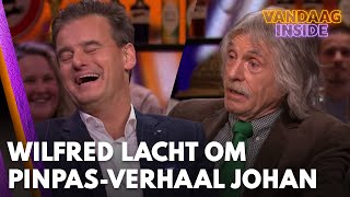 Wilfred barst in lachen uit om Johans poging zijn pinpas te deblokkeren  VANDAAG INSIDE [upl. by Noved]