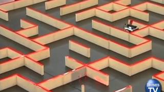 StudentMade Micromouse Solves Maze in 39 Seconds China [upl. by Malet438]