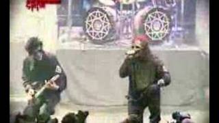 Slipknot  Sic LIVE  London 2004 [upl. by Eenwahs622]