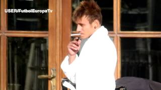 Neymar appears smoking in commercial recording 06122013  Neymar aparece fumando 2013 [upl. by Marianne]