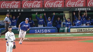 細川がバックスクリーンへの豪快ホームラン！ベンチの仲間たちも大喜び！ 20230608 [upl. by Aihsa149]