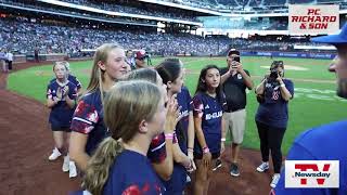 Hometown welcome for Massapequas Little League World Series softball champs at victory parade [upl. by Ri]