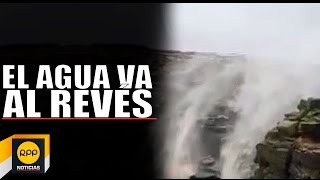 Impresionantes imágenes de una catarata en la que fluye el agua quotal revésquot [upl. by Lewis]