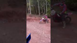 Elimi gazdan çekmeyi unutunca 😅 motocross [upl. by Nikos99]