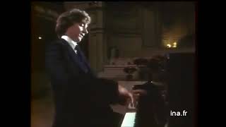 Krystian Zimerman  Chopin Waltze op 70 N 1 [upl. by Nwahsauq]