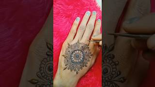 बहुत ही आसानी से लगाए इतनी खुबसूरत मेहंदी की डिजाइन  Mandala Mehndi design  shortvideo yt 😍✨ [upl. by Eitra]