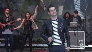 Akcent amp Band  Buchet de Trandafiri  Live [upl. by Idolla]