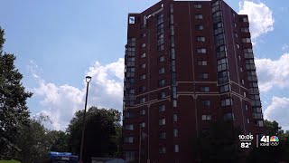 Residents frustrated as Westport House Apartments nearing 5th day without air conditioning [upl. by Riehl95]