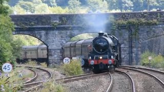 45690 Leander arriving at Llandudno Junction 45690leander steamlocomotive [upl. by Peednam]