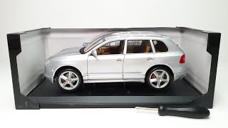 Unboxing Maisto Porsche Cayenne Turbo 118 By Scale Reviews [upl. by Attenor]