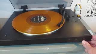 Sony PSLX310BT Bluetooth Turntable playing Maneskin on Klipsch Heritage Groove [upl. by Nosnaj]