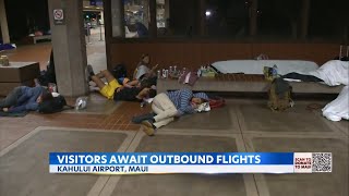 Kahului Airport becomes makeshift shelter as hundreds await flights off island [upl. by Trevor977]