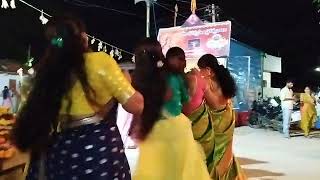 Maa oorilo bhathukamma sambaraalu🌿🌹🌿 [upl. by Nylarej]