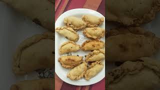 Gujiya shortsfeed food indiansnacks shortsvideo knittermom youtubeshorts [upl. by Arika130]