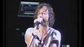 Gianna Nannini canta in sardo No Potho Reposarepezzi dei Tg [upl. by Nisaj]