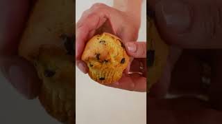 MUFFIN CON GOCCE DI CIOCCOLATO in Friggitrice ad Aria  Fatto in Casa da Benedetta shorts [upl. by Aubigny]