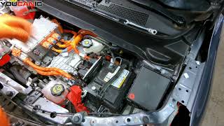 20172023 Chevrolet Bolt EUV How to Replace the 12 Volt Battery  StepbyStep Guide [upl. by Aeuhsoj]