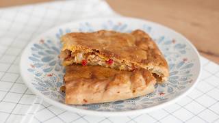 Empanada gallega con bonito de Burela [upl. by Aitram]