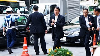 安倍元首相 SPによる警護・要人車列 [upl. by Eniamaj]