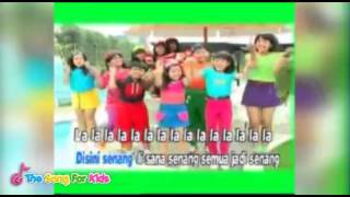 Di Sini Senang Di Sana Senang  Trio Kwek Kwek  The Song For Kids Official [upl. by Llij]