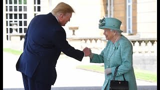 GROSSBRITANNIEN Trump leistet sich erneuten Fauxpas beim QueenBesuch [upl. by Fabyola]