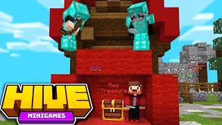 Treasure Wars Pro vs 2 Hunters Minecraft Manhunt [upl. by Bik512]