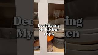 Day 6 ✅ declutter decluttering declutteryourlife momlife momlifecleaning toddlermom momtok [upl. by Brey805]