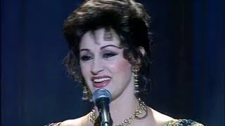 Warda El Djazairia  Fi youm we lela وردة الجزائرية  في يوم و ليلة [upl. by Yrem]