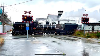 Snowdon Street Level Crossing [upl. by Vorfeld]