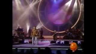 Ricardo Montaner A donde va el amor En Vivo Festival Viña del Mar 2003 [upl. by Odrawde128]