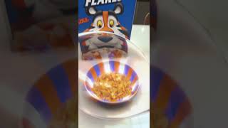 Frosted Lens  Kelloggs Frosted Flakes [upl. by Isiad]